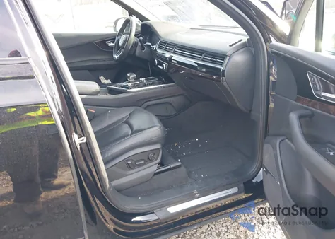 2018 Audi Q7 3.0T Premium z USA, uszkodzony, nr VIN WA1VAAF74JD051048